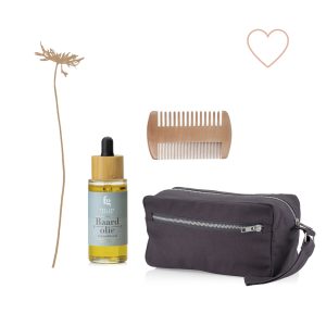 Cadeaupakket man: baardolie, kam en toilettas